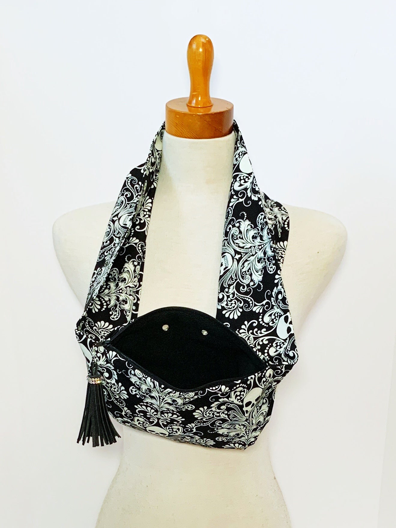 Glow in the Dark Damask Bonding Scarf